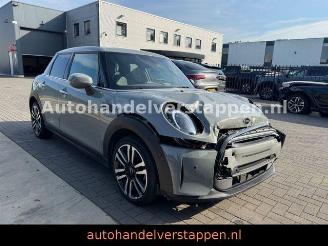  Mini Cooper S COOPER Mini 5-trg. Cooper Essential Trim 2021/8