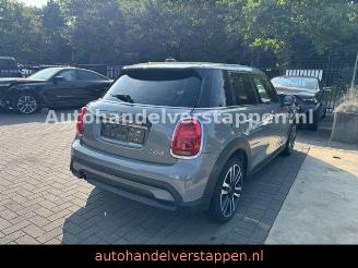 Mini Cooper S COOPER Mini 5-trg. Cooper Essential Trim picture 2