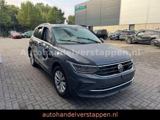 Vaurioauto  passenger cars Volkswagen Tiguan Life TSI 110KW CarPlay LED 2021/8