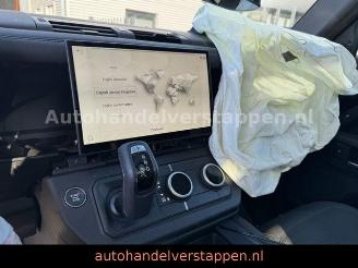 Land Rover Defender 110 X-Dynamic SE 3.0D 183KW BLACK Pack picture 10