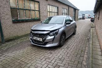 krockskadad bil auto Peugeot e-208 EV Allure Pack 50 KWh 2022/7