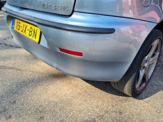 Alfa Romeo 147 147 (937), Hatchback, 2000 / 2010 1.6 Twin Spark 16V picture 11