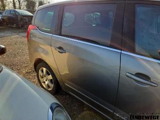 Peugeot 5008 5008 I (0A/0E), MPV, 2009 / 2017 1.6 VTI 16V picture 11