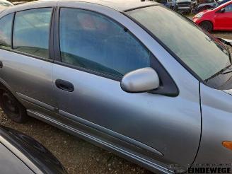 Nissan Almera Almera (N16), Hatchback, 2000 / 2006 1.5 16V picture 11