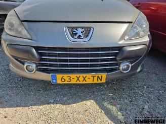 Peugeot 307 307 SW (3H), Combi, 2002 / 2008 1.6 HDiF 110 16V picture 17