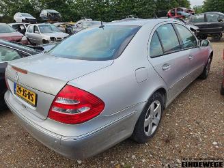 Mercedes E-klasse E (W211), Sedan, 2002 / 2008 2.6 E-240 V6 18V picture 3