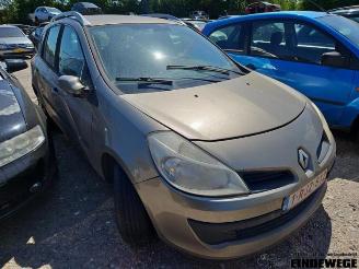 Vrakbiler auto Renault Clio Clio III Estate/Grandtour (KR), Combi, 2007 / 2014 1.5 dCi 70 2008/6