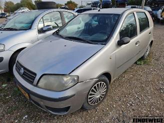 Uttjänta bilar auto Fiat Punto Punto II (188), Hatchback, 1999 / 2012 1.3 JTD Multijet 16V 2004/5