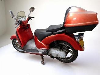 Aprilia  SCARABEO picture 13