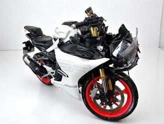 CFMoto  SR 450 picture 4