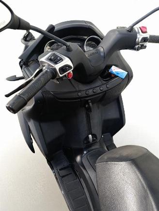 Piaggio  MP3 picture 20
