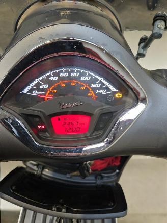 Piaggio  GTS picture 13