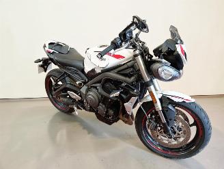 skadebil motor Triumph Street Triple  2021/6