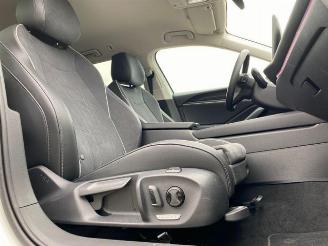 Volkswagen Passat Variant Business 2.0 TDI DSG *KAM - AHK* picture 19