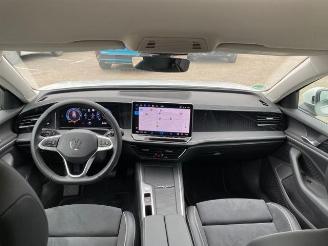 Volkswagen Passat Variant Business 2.0 TDI DSG *KAM - AHK* picture 17