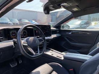 Volkswagen Passat Variant 2.0 TDI DSG R-Line *HEAD-UP -AHK* picture 14