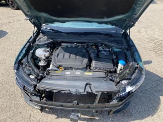 Volkswagen Passat Variant 2.0 TDI DSG R-Line *HEAD-UP -AHK* picture 13