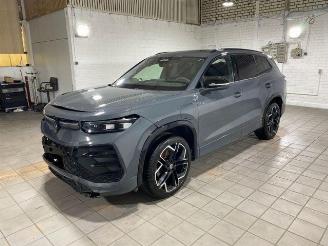 Volkswagen Tayron 1.5 TSI e-Hybrid R-Line PANO/HUD/360/AHK picture 4