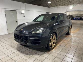 Damaged car Porsche Cayenne E-Hybrid Beifahrerdisplay/Pano/Sportsitz 2024/4