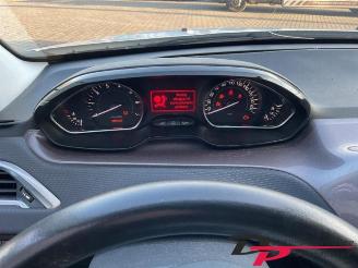 Peugeot 2008 2008 (CU), MPV, 2013 / 2019 1.2 Vti 12V PureTech 82 picture 9