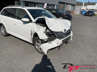 Skoda Fabia Fabia III Combi (NJ5), Combi 5-drs, 2014 / 2022 1.2 TSI 16V Greentech picture 8