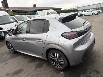 krockskadad bil auto Peugeot 208  2020/2