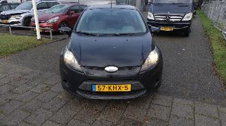 Ford Fiesta 1.25 limited  benzine airco picture 2