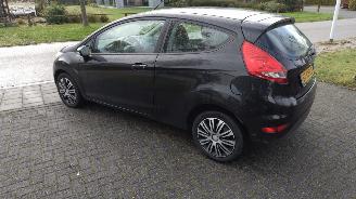 Ford Fiesta 1.25 limited  benzine airco picture 5