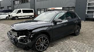 Vaurioauto  passenger cars Audi Q5 55 TFSI E Quattro Competition 2020/3