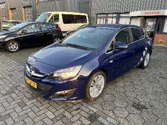 Auto incidentate Opel Astra 1.4 Tubo Design Edition 2014/4