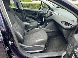 Peugeot 208 1.0 VTI BLUE LEASE picture 28