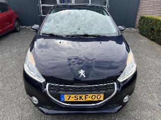 Peugeot 208 1.0 VTI BLUE LEASE picture 7
