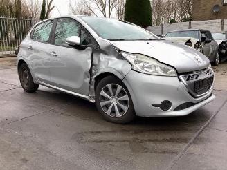 Peugeot 208 208 I (CA/CC/CK/CL), Hatchback, 2012 / 2019 1.4 HDi picture 2