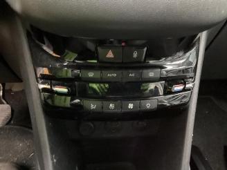 Peugeot 208 208 I (CA/CC/CK/CL), Hatchback, 2012 / 2019 1.4 HDi picture 21