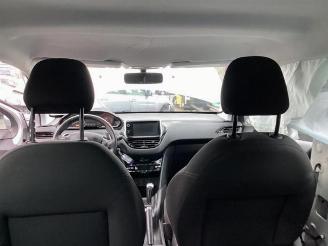 Peugeot 208 208 I (CA/CC/CK/CL), Hatchback, 2012 / 2019 1.4 HDi picture 13