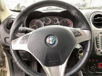 Uttjänta bilar auto Alfa Romeo MiTo MiTo (955), Hatchback, 2008 / 2018 1.3 JTDm 16V Eco 2011/6