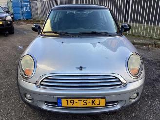 Vrakbiler auto Mini Cooper Mini (R56), Hatchback, 2006 / 2013 1.6 16V Cooper 2007/1