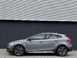Volvo V-40 Cross Country 2.0 D3 Automaat picture 6