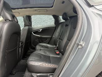 Volvo V-40 Cross Country 2.0 D3 Automaat picture 11
