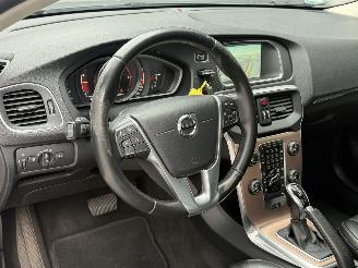 Volvo V-40 Cross Country 2.0 D3 Automaat picture 12