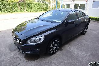 Damaged car Volvo S-60 1.5 BENZ 2018/4