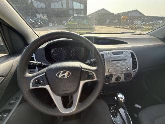 Hyundai I-20 1.4i-MOTION AUTOMAAT RIJDBARE SCHADE! BOUWJAAR 2011 4150 EURO picture 10
