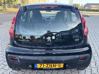 Peugeot 107 1.0 ACTIVE AIRCO RIJDBARE SCHADE! BOUWJAAR 2013  1600 EURO picture 4