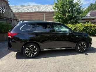 Mitsubishi Outlander 2.0PHEV  PLUGIN PREMIUM LUXE UITVOERING picture 6