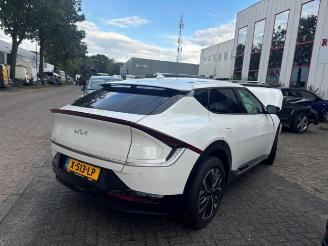 Kia EV6 EV6, Hatchback, 2021 77.4/84 kWh RWD picture 2