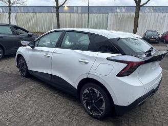 MG 4 Electric, Hatchback, 2022 Standard 51 kWh picture 4