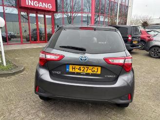 Vrakbiler auto Toyota Yaris Yaris III (P13), Hatchback, 2010 / 2020 1.5 16V Hybrid 2020/2