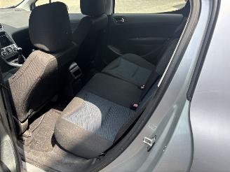 Peugeot 308 bijgeluid in motor picture 9