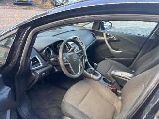 Opel Astra SPORTS TOURER GEEN SCHADE picture 8