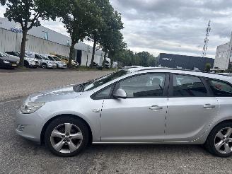 Opel Astra SPORTS TOURER 1.4 T EDITION picture 3